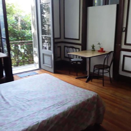 Habitac Indiv Casa De Familia, Flores Buenos Aires Exteriör bild