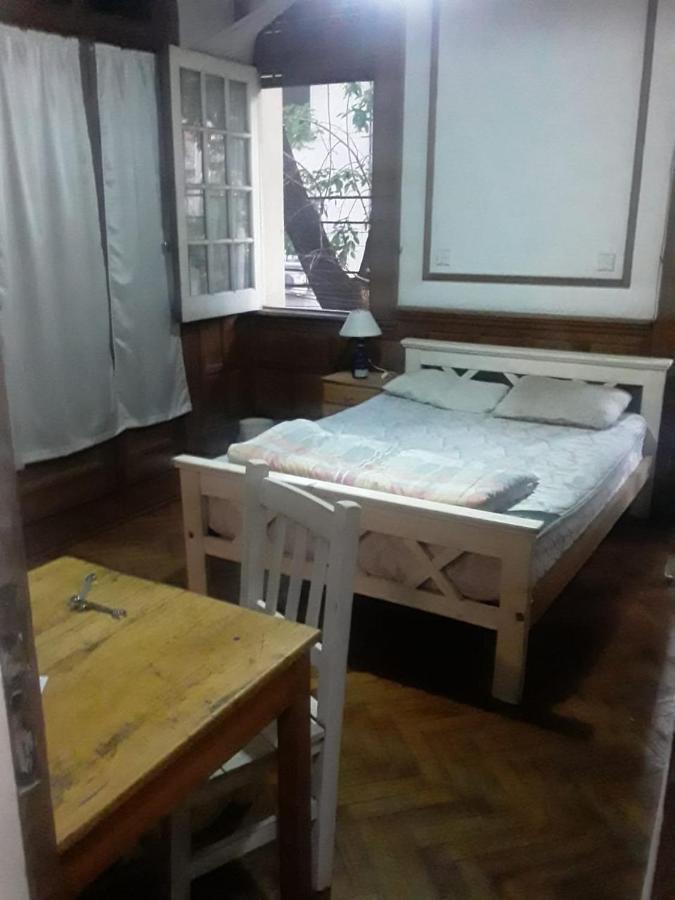 Habitac Indiv Casa De Familia, Flores Buenos Aires Exteriör bild