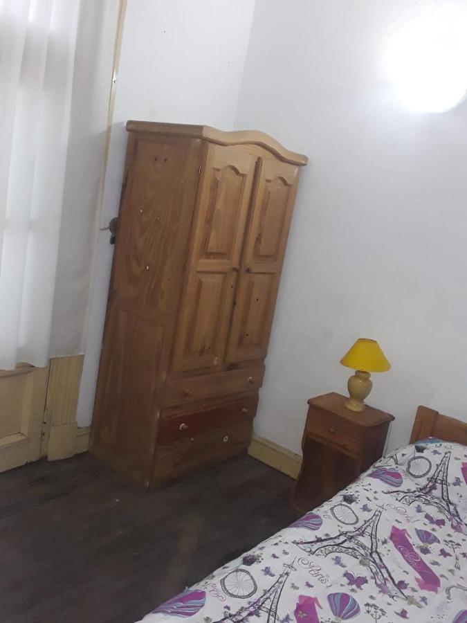 Habitac Indiv Casa De Familia, Flores Buenos Aires Exteriör bild