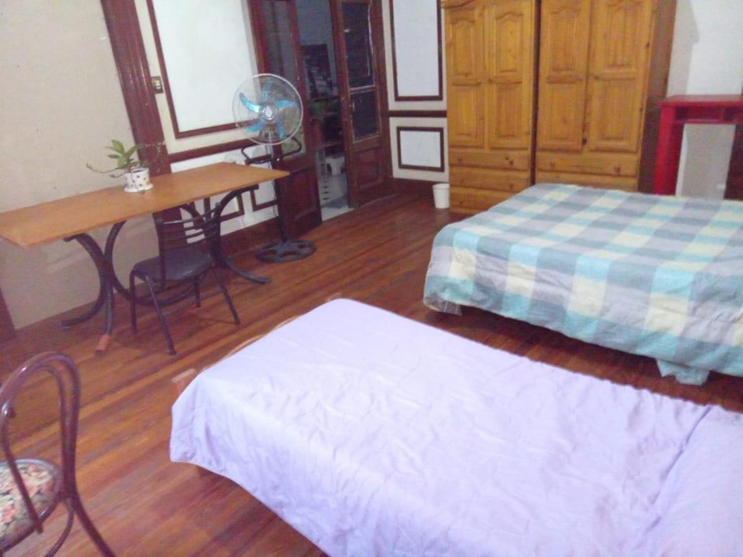 Habitac Indiv Casa De Familia, Flores Buenos Aires Exteriör bild